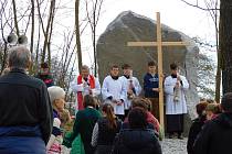 Tradiční velkopáteční pouť má za sebou farnost Panny Marie v Ústí nad Labem.