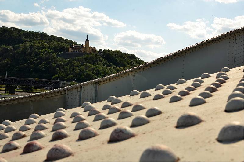 U mostu Edvarda Beneše v Ústí nad Labem