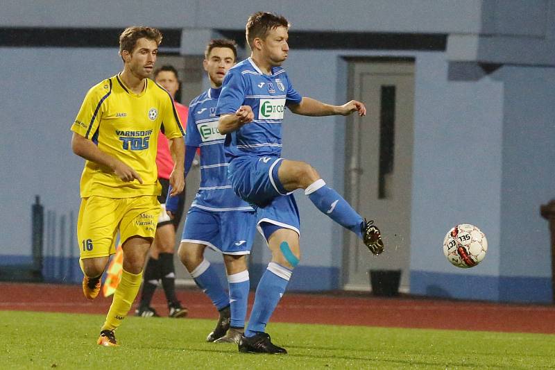 Ústečtí fotbalisté (modří) doma porazili Varnsdorf. 