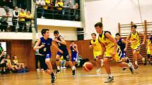 Basketbalové derby mezi Slunetou Ústí nad Labem a Děčínem v extralize žáků U14 skončilo vítězstvím domácích 76:60.