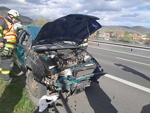 Nehoda u Prackovic na silnici mezi Ústím a Lovosicemi.
