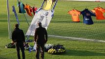 Smuteční rozloučení s fotbalistou Army Radimem Novákem na fotbalové stadionu v Ústí nad Labem.