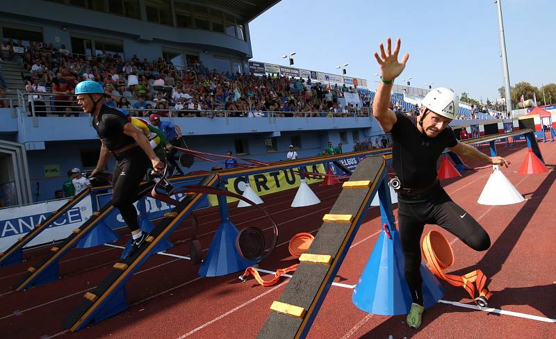 Mistrovství ČR v požárním sportu v Ústí nad Labem. Štafeta mužů