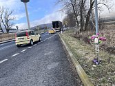Nejhorším místem na silnici I/13 na Ústecku je křižovatka u Knínic. Na zvýrazněné stopce tu byly dvě smrtelné nehody. Při jedné z nich zahynul manželský pár z Německa, v létě 2019.