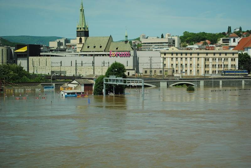 Voda v Ústí nad Labem, středa 5. června 2013.