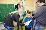ZÁPIS DO PRVNÍ TŘÍDY absolvovaly děti v ZŠ Nová na Střekově. Zápis tam pokračuje i v úterý od 14.00 do 18.00 hodin.