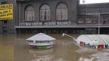 Takto zachytil povodně v srpnu 2002 v centru Ústí nad Labem fotograf Petr Berounský.