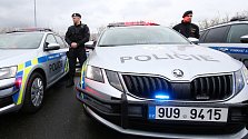 Předávka nových policejních vozů v Řehlovicích