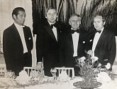 Ústecký Interhotel Bohemia v letech minulých. Na snímku vpravo je Václav Hála. Ten byl dlouhé roky důležitým kmenovým zaměstnancem Bohemky a dělal též vedoucího v oblíbené restauraci Hai-Phong.