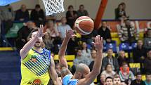 Basketbalový zápas mezi Ústím nad Labem a Olomouckem.