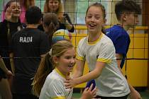 Jeden ze šesti volejbalových Minicupů se konal minulý víkend na ústecké ZŠ Rabasova.