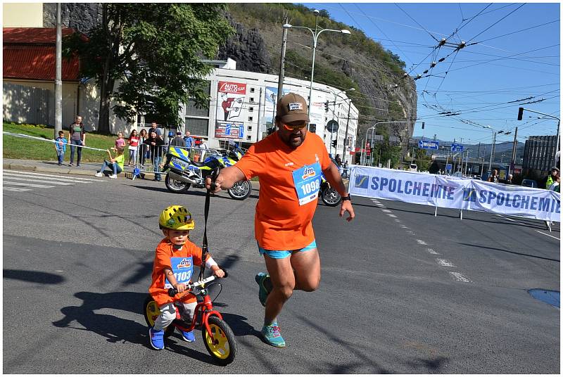 Závod handbikerů a Rodinný běh v Ústí nad Labem.