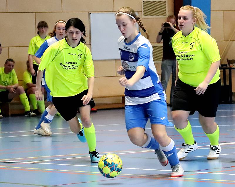 Arma Women Cup - mezinárodní fotbalový turnaj žen v Ústí n/L. Utkání Serkowitzer - Ústí n/L (modrobílé).