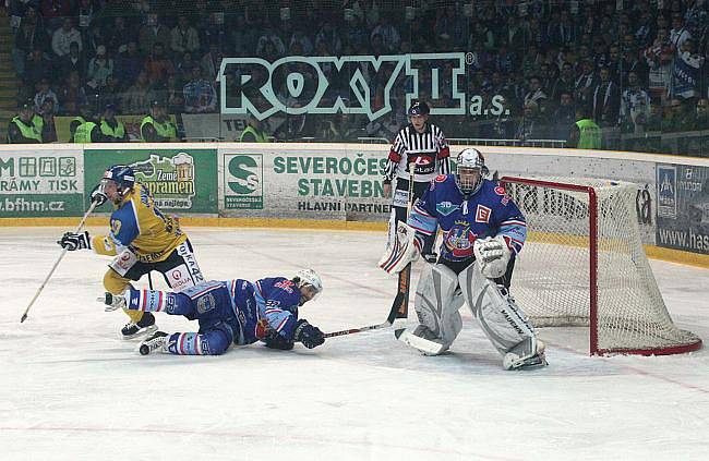 Ústečtí lvi zápas bohužel prohráli, vítězem Play off se stali hokejisté z Chomutova.