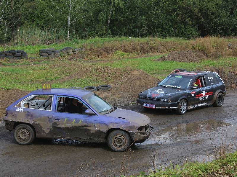 Seriál AutopointCup na závodišti v Chabařovicích pokračoval pátým dílem.