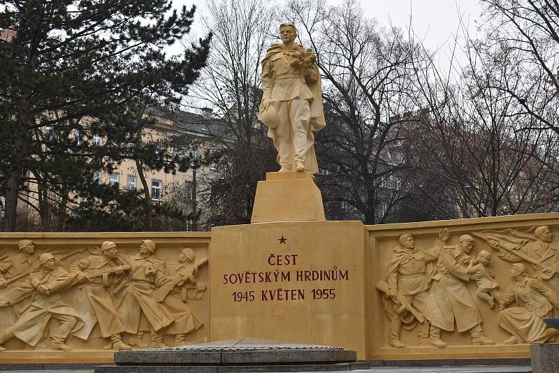 Pomník sovětských hrdinů v ústeckých Městských sadech. Ilustrační foto