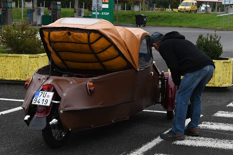 Svatováclavská jízda Veteran Car Clubu