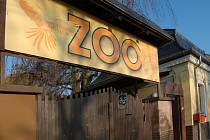 Dolní vstup do ústecké zoologické zahrady.