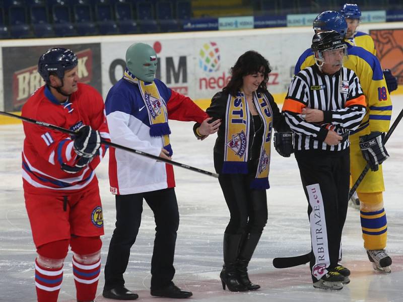 Sedmdesátou hokejovou sezonu oslavil ústecký Slovan utkáním hvězd.