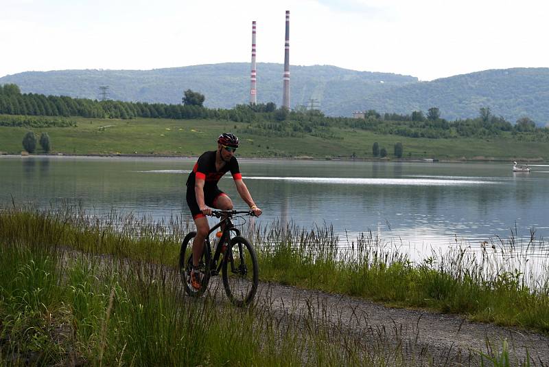 Jan Vácha přes dva roky plní úkoly cyklokoordinátora pro Ústí nad Labem. Tento učitel také několik let trénoval malé cyklisty na Střížovickém vrchu a zúčastňoval se dospěláckých závodů na krajské i republikové úrovni.