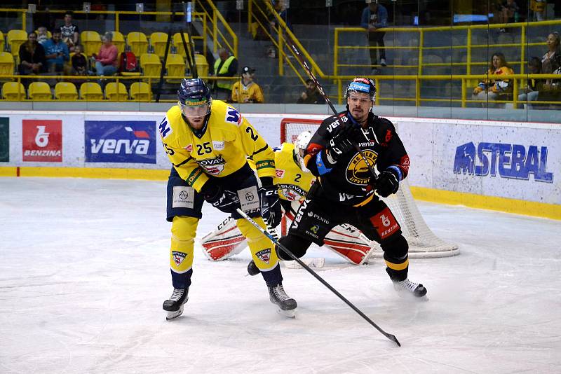 Extraligový HC Verva Litvínov sehrál generálku na nový ročník nejvyšší hokejové soutěže s prvoligovým Slovanem Ústím nad Labem. Foto: Deník/Edvard D. Beneš