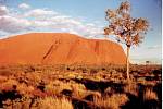 Australský skalní blok Uluru je druhý největší kamenný monolit na světě.
