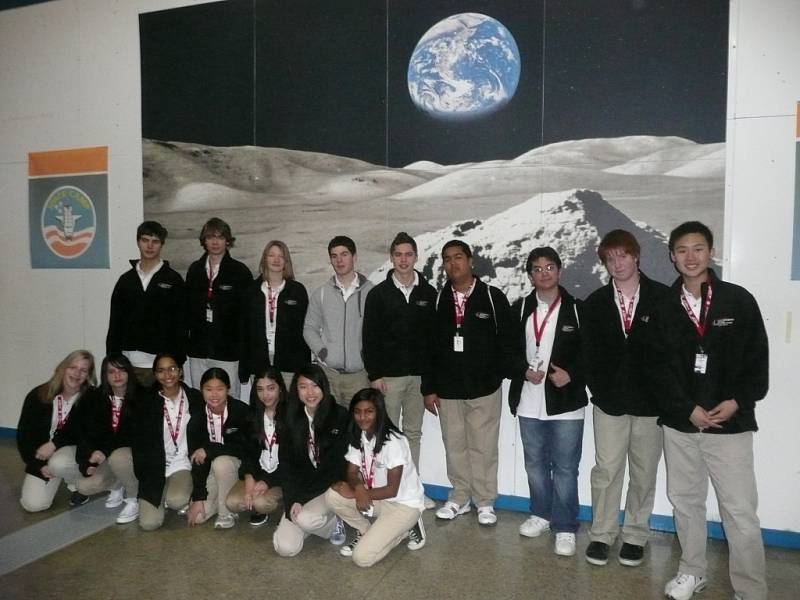 Jako jeden ze šesti mladých Čechů Adam Hejduk absolvoval týdenní stáž ve Space & Rocket Center v Huntsville v Alabamě.