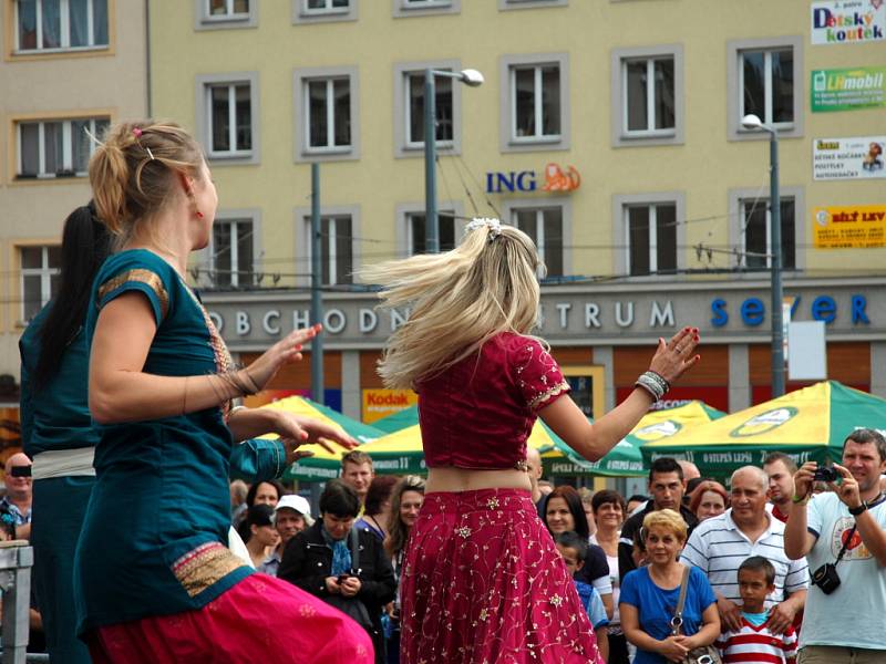 Bollywood dance show (Indie, CZ).