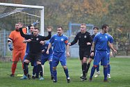 Podzimní duel Velké Březno (v černém) - Česká Kamenice 2:1