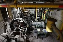Bouraný provoz firmy Schicht skrývá 110 let staré stroje