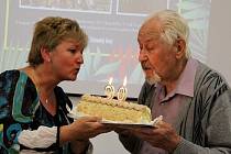 Spisovatel Ladislav Muška slavil 90 let s přáteli