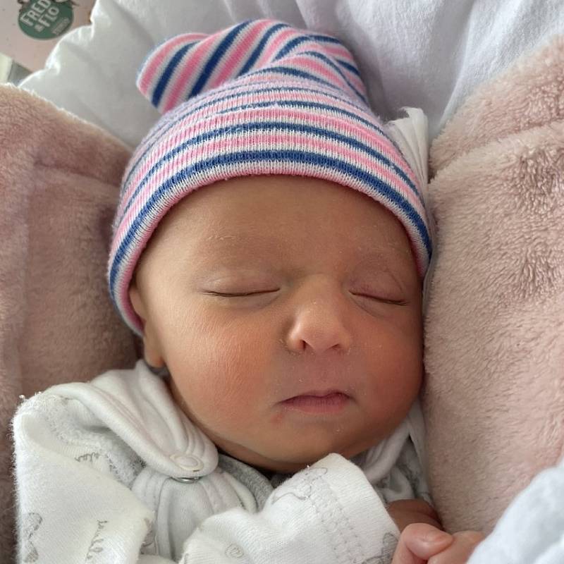 Veronika Jehličková se narodila 7. října v 15.49 hodin mamince Tereze Jehličkové z Teplic. Měřila 45 cm a vážila 2,24 kg.