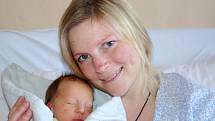 Adélka Holečková se narodila v ústecké porodnici dne 24. 3. 2014 (8.40) mamince Kláře Vlčkové, měřila cm, vážila 3,19 kg.