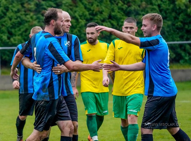 Sport fotbal I.B třída skupina A Chuderov (modrá) Malšovice