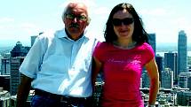 S tátou při letošní návštěvě Kanady vyhlídka na město Montreal z výšiny Mont Royal. Snímek poslala Ivana Sýkorová z Račetic u Žatce.
