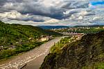 Hrad Střekov v Ústí nad Labem na jaře.