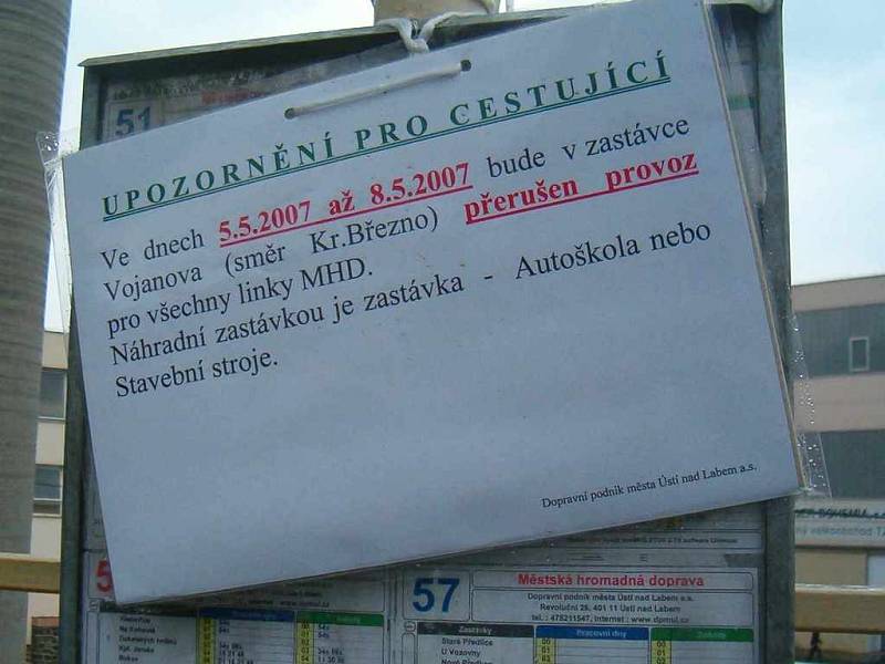 Dopravní podnik dbá na informovanost cestujících, zastávka Vojanova osiřela