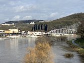 Řeka Labe v Ústí nad Labem v pondělí 12. února 2024.