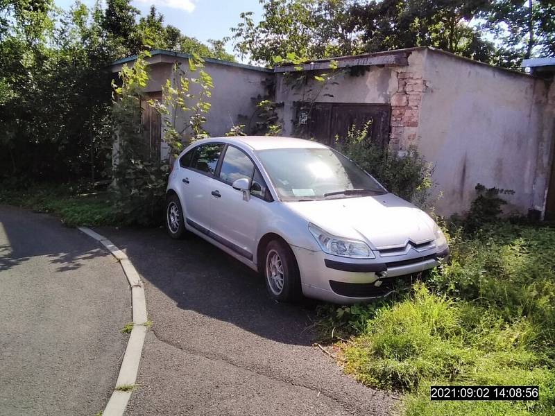 132 Citroen bez RZ Na Drahách 4181 Klíše Město bez platné TK 23.9.2021