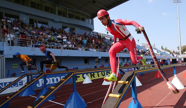 Mistrovství ČR v požárním sportu v Ústí nad Labem. Štafeta mužů