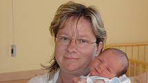 Kamila Karešová, porodila v ústecké porodnici dne 22. 5. 2011 (4.47) syna Tomáše (50 cm, 3,4 kg).