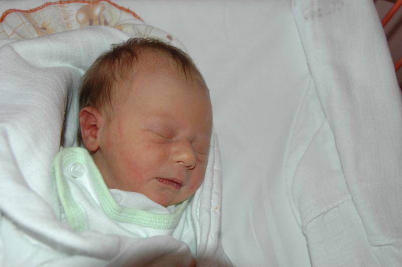 Lucie Pavelková, porodila v ústecké porodnici dne 24. 5. 2011 (6.44) syna Ondřeje (49 cm, 3,2 kg).