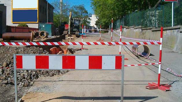 Ulice Karla IV. na Střekově je uzavřena