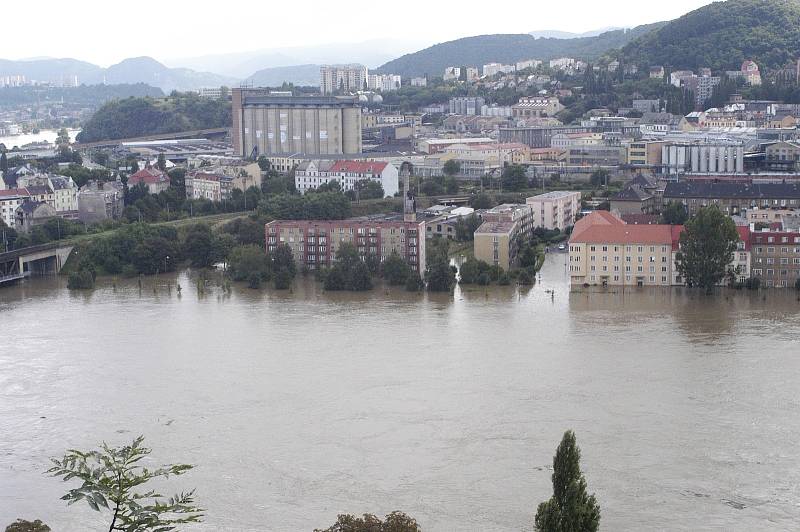 Takto zachytil povodně v srpnu 2002 v centru Ústí nad Labem fotograf Petr Berounský.