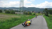 POSLEDNÍ ETAPA Tour de Labe Rotary HANDICAP 2010 21. září vedla po Labské stezce z Litoměřic do Děčína. Její účastníci si dostatečně vyzkoušeli její různorodý povrch. 