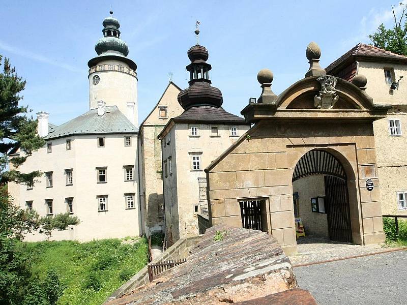 Návštěvu zámku v Lemberku spojte s cestou do Jablonného v Podještědí a do tamní baziliky.