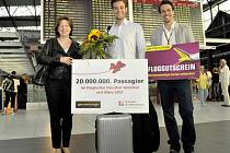 Letecký pasažér číslo 20 000 000 obdržel od Germanwings jako dárek poukázku na volný let pro dvě osoby.