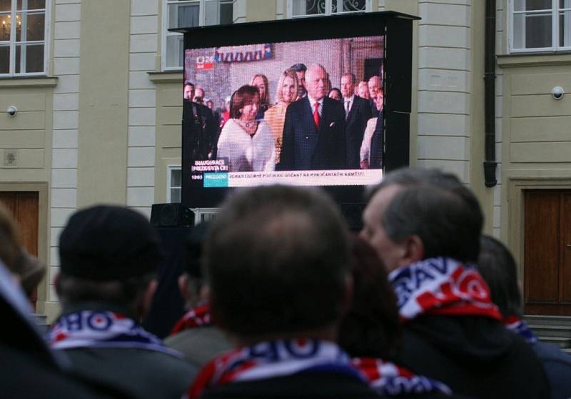  Severočeši vyrazili na inauguraci prezidenta Zemana.