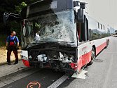 Tragická nehoda osobního vozu a trolejbusu v Ústí nad Labem