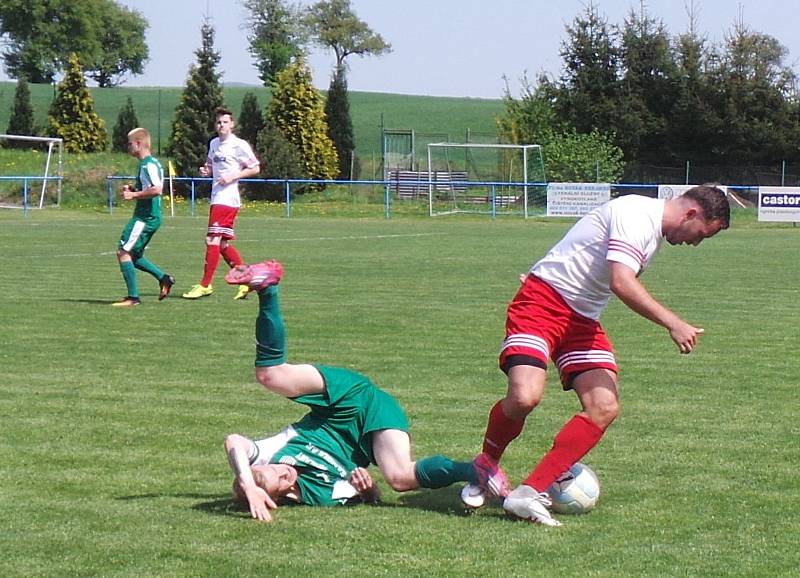 Baník Modlany - Český lev Neštěmice 1:2